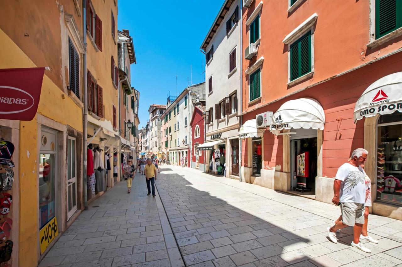 1900 * Rovinj